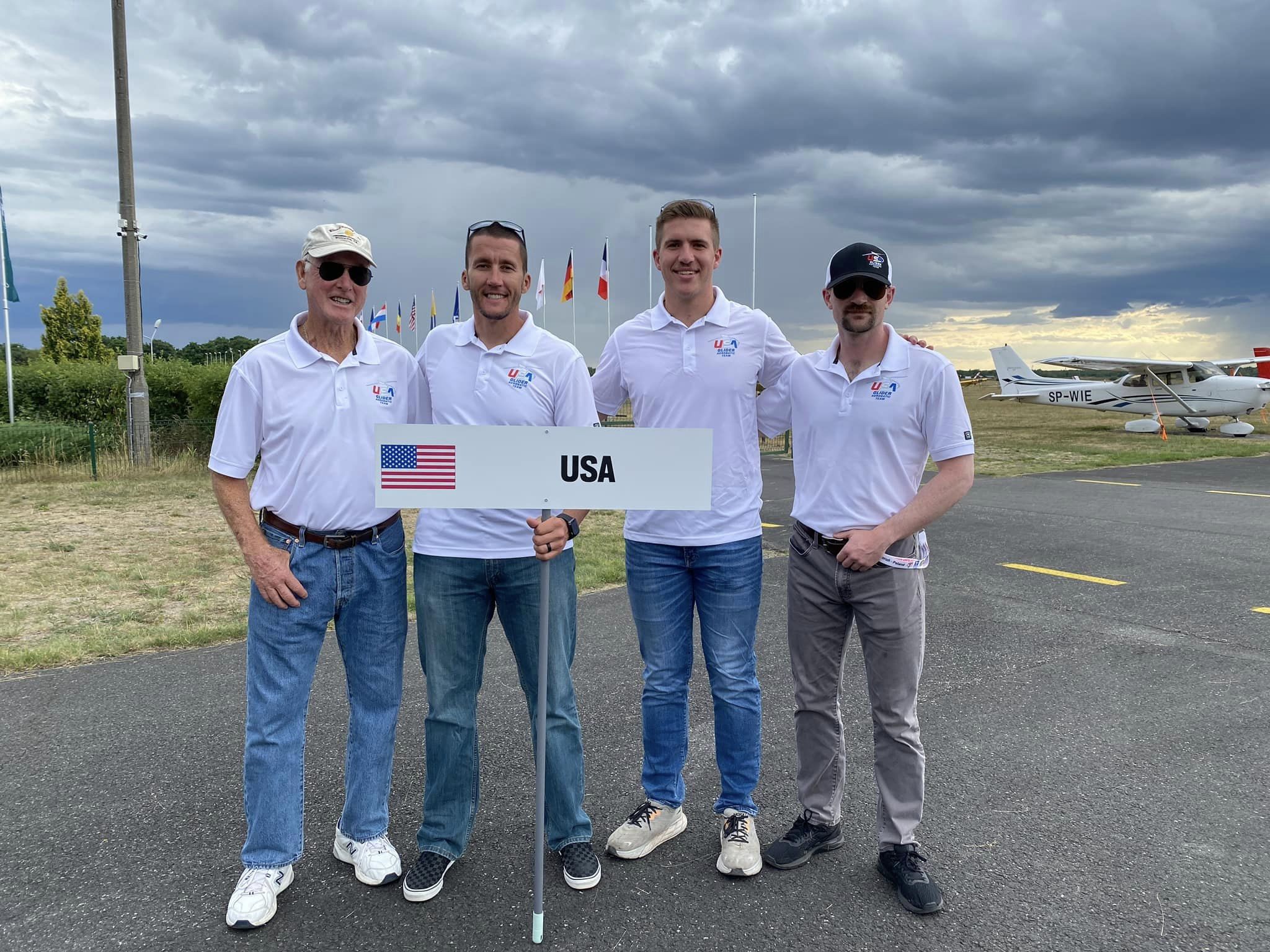 News and Updates Glider Teams at Worlds International Aerobatic Club